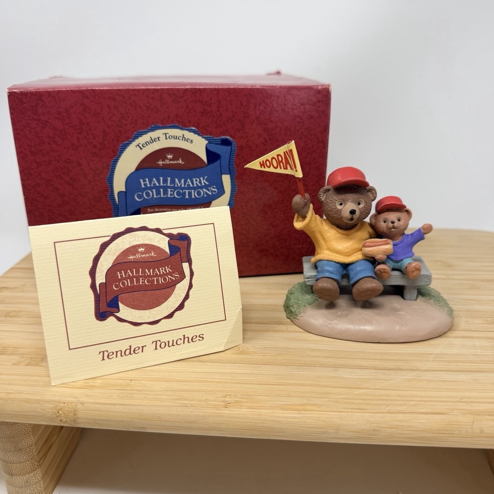 Hallmark Tender Touches Bears Dad & Son Baseball Cheer Hot Dog Friends 1990 Box
